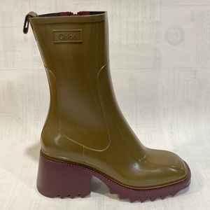 Chloe - Betty Rain Boots - size 38